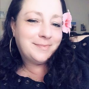 Meet your Posher, Michele